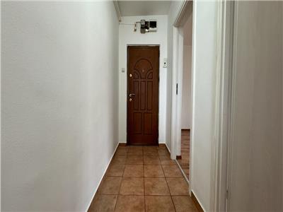 Apartament 3 camere, etaj intermediar, zona Noua, Brasov