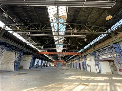 EXCLUSIVITATE-Hala industriala cu spatii de birouri - 2698 mp, Langa Coresi Mall,  Zona Tractorul, Brasov